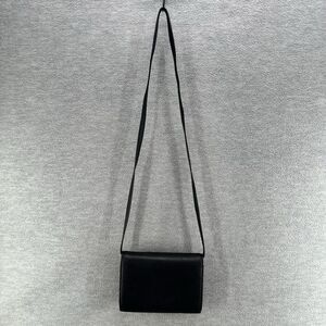 G.H. BASS & CO. -  Women's Black Small Shoulder Bag Purse  PU2